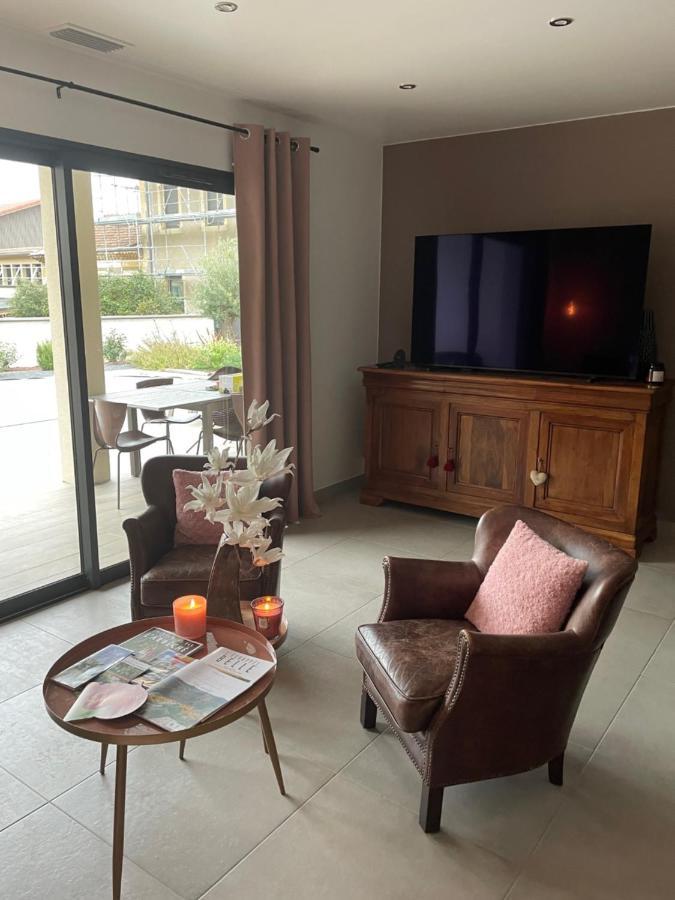 Gasthuis Comme A La Maison Pres De La Dolce Via 4*